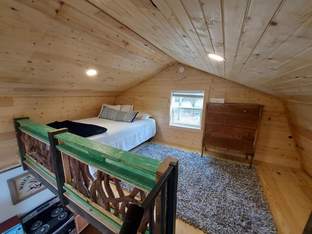 Rustic Hendersonville Farm Studio With Private Deck Экстерьер фото