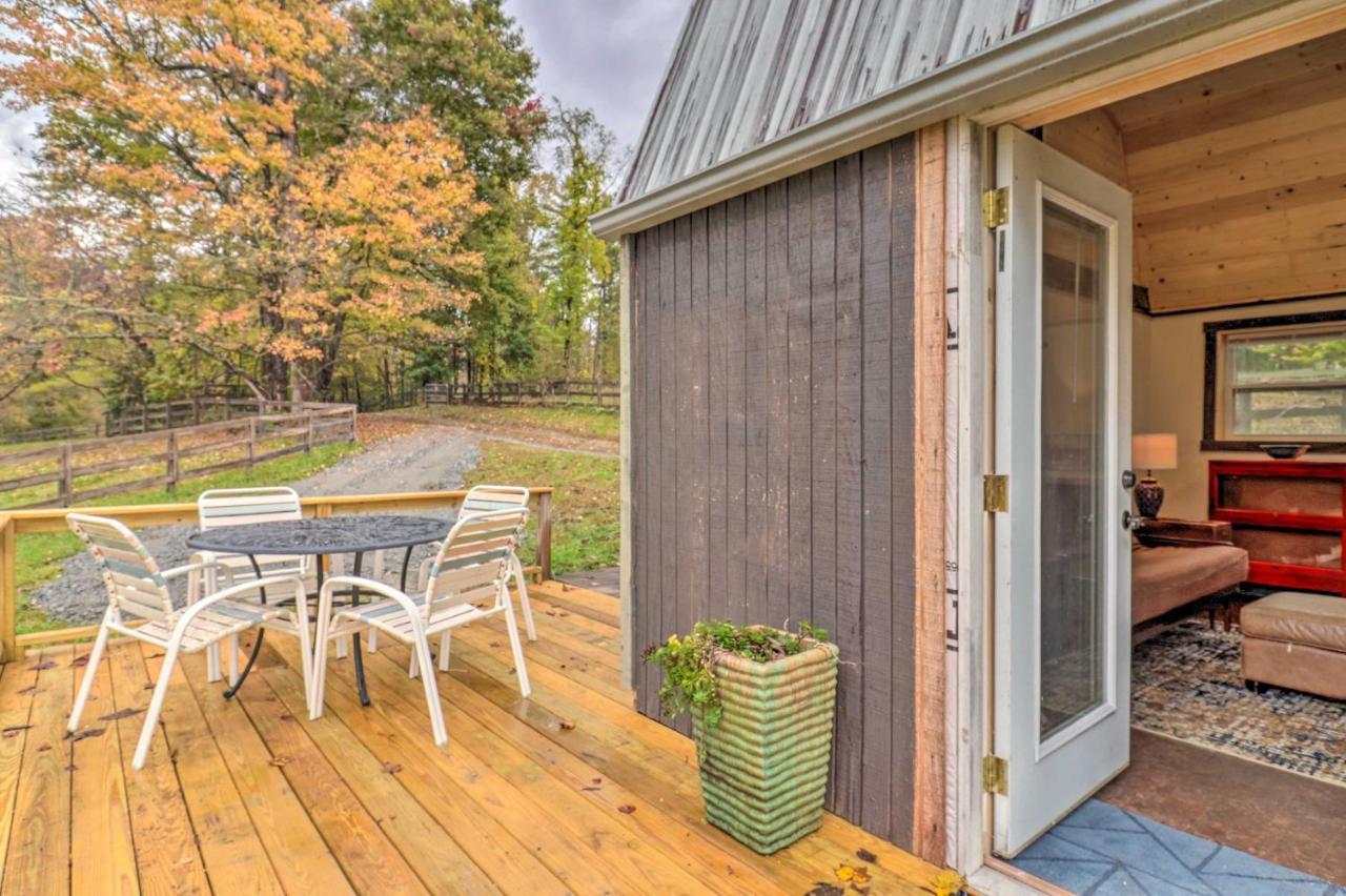 Rustic Hendersonville Farm Studio With Private Deck Экстерьер фото